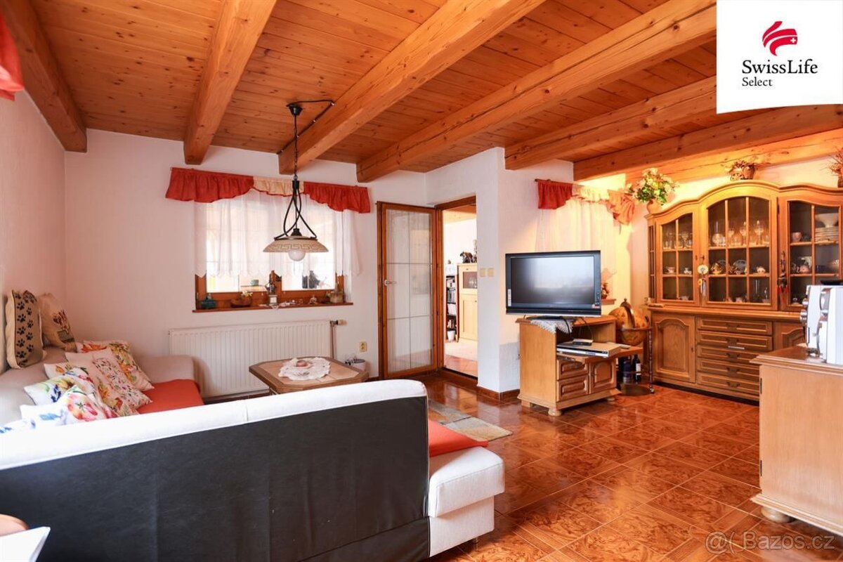 Prodej rodinného domu 400 m2 Husovy sady, Černovice - 8