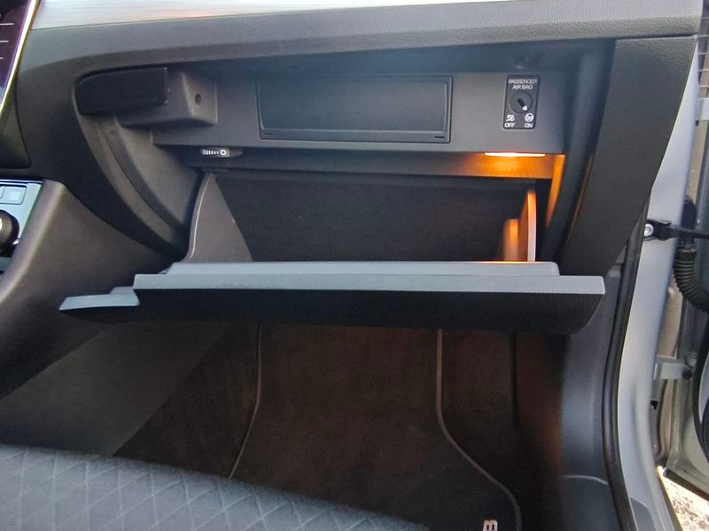 Škoda Superb 2.0TDI – 110 kW DSG - 8