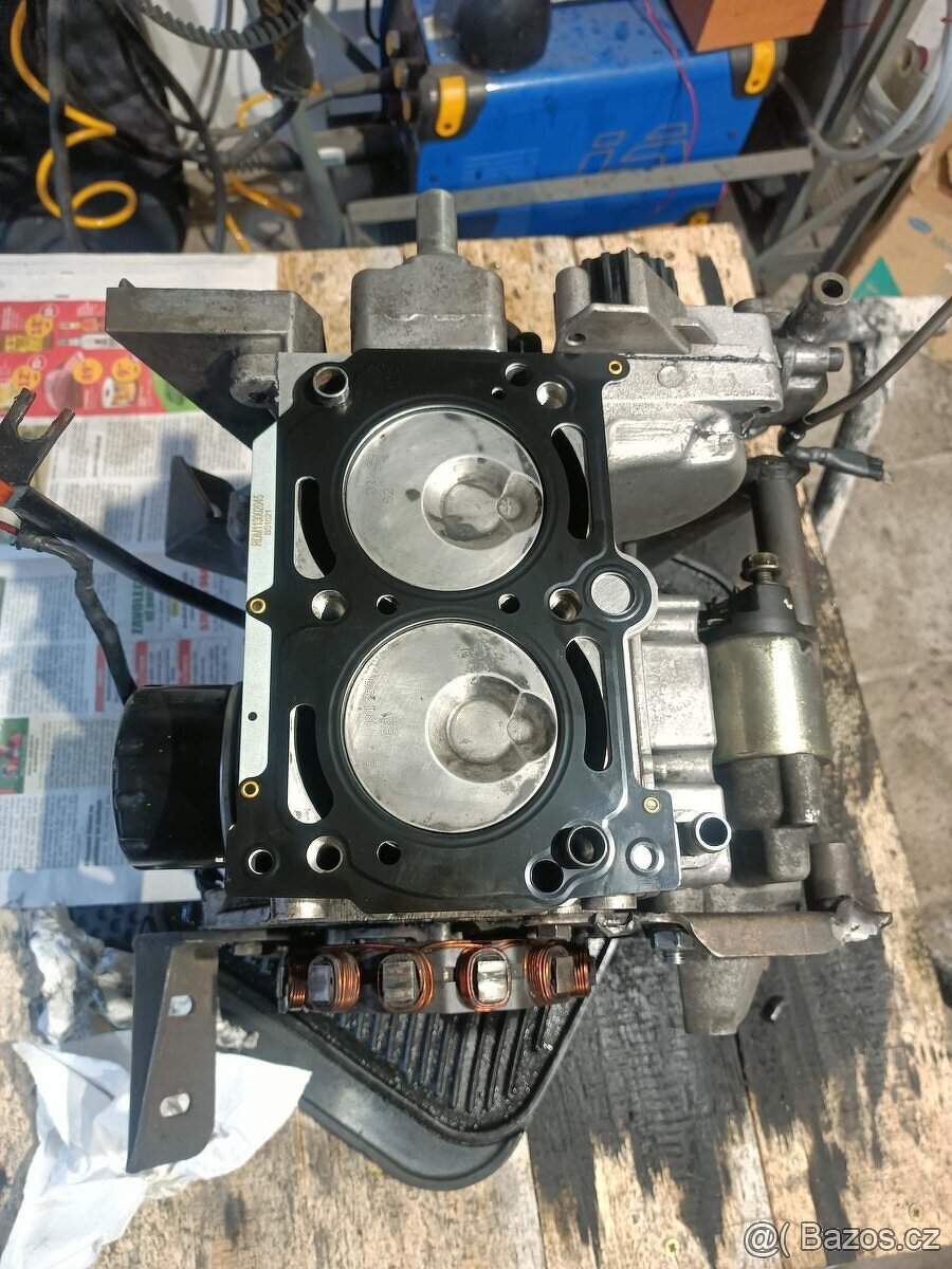 Prodám Microcar lyra odysey + 2 k tomu , díly - 8