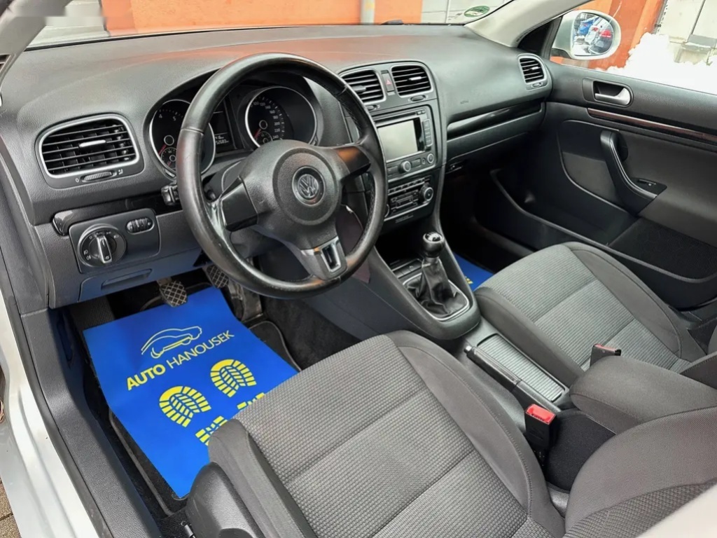 Volkswagen Golf, 1.4 TSI 90KW 1.maj.,NAVI - 8