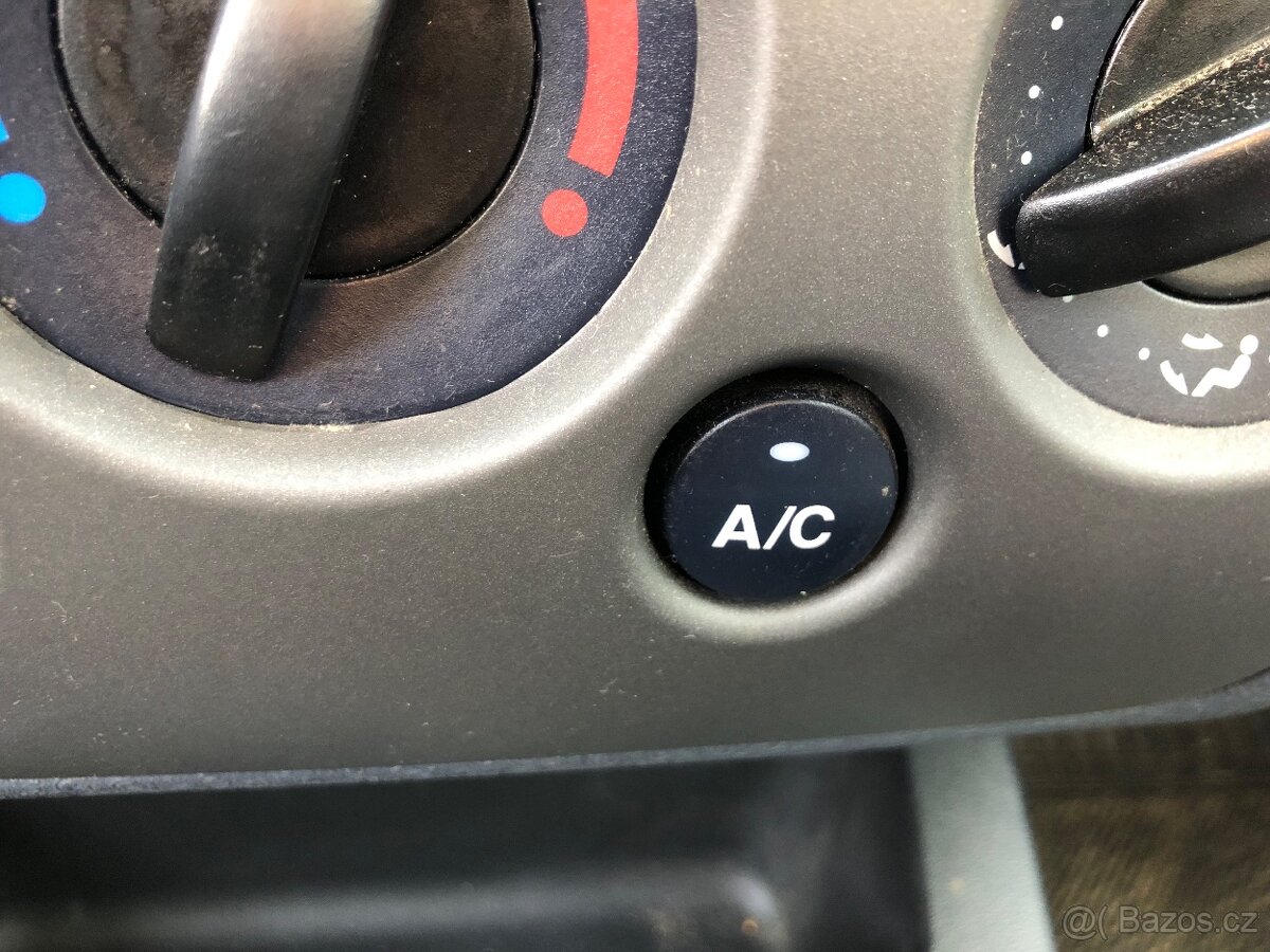 Ford Fusion 1.4 benzin 59kw - 8