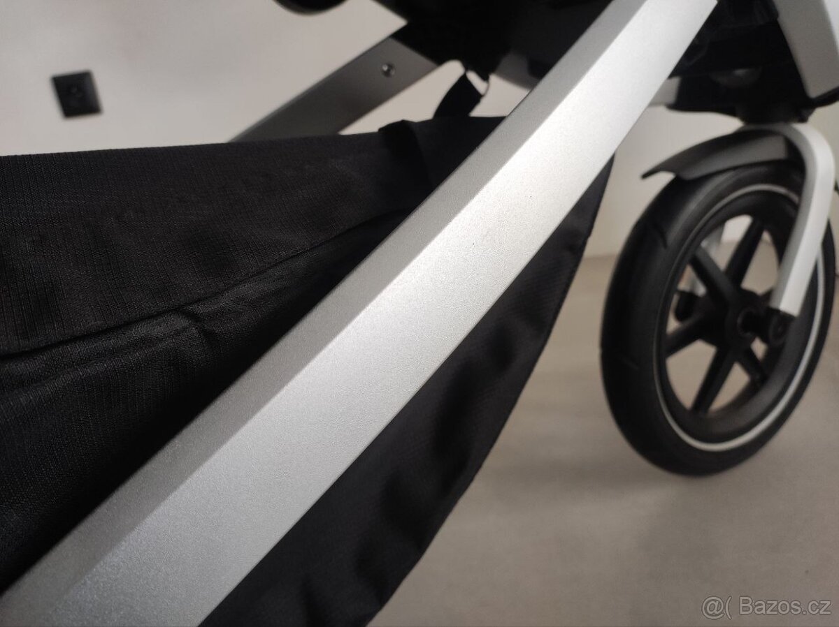 Thule Urban Glide 2 Alu – Majolica Blue, s příslušenstvím - 8