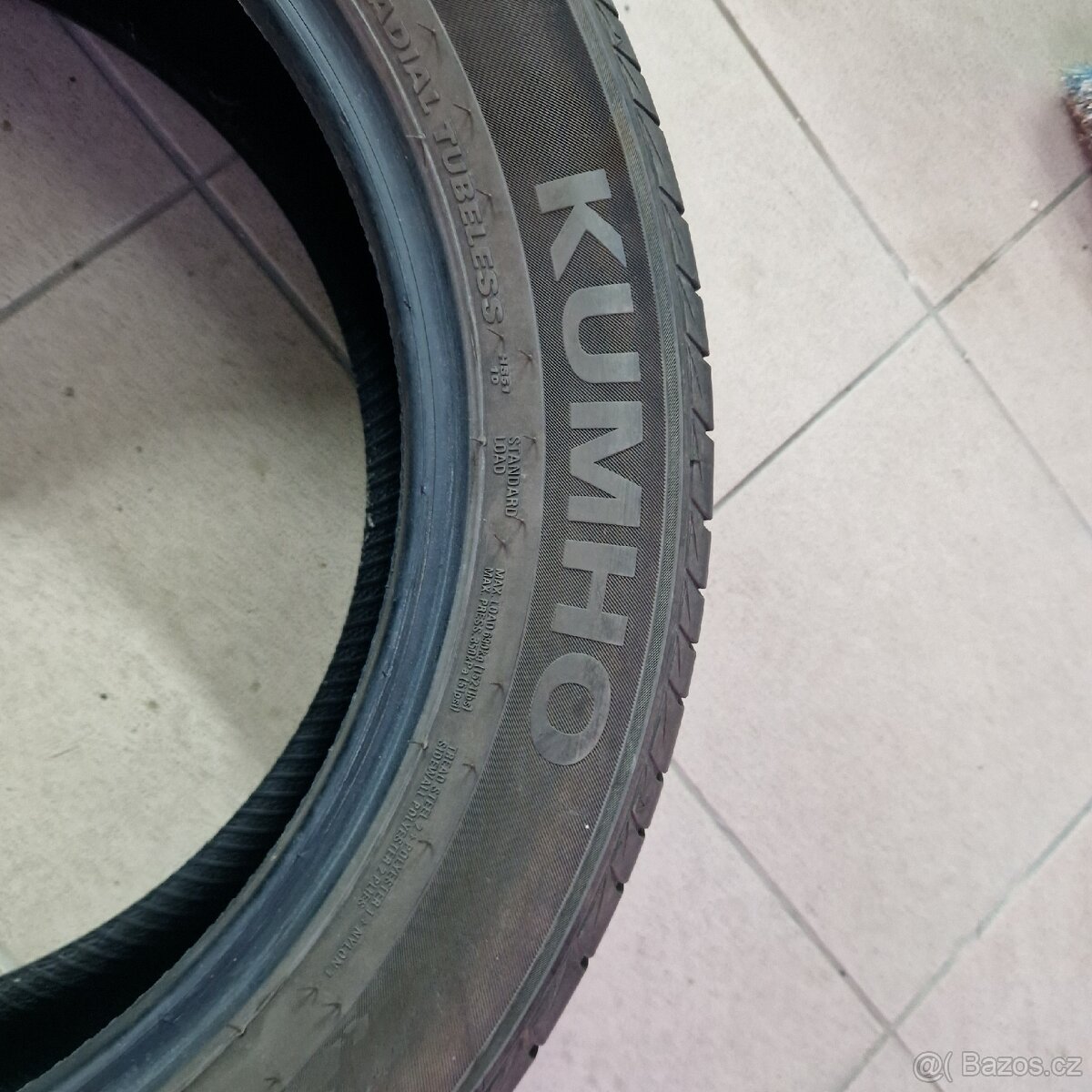 Letni pneu 215 55 18 - 8