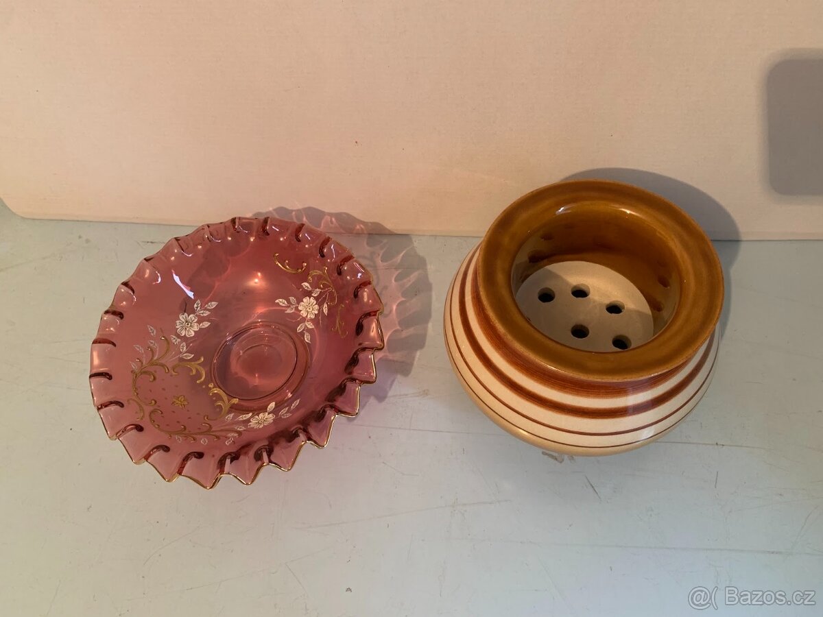 VÁZY A DŽBÁNKY - MIX - 8