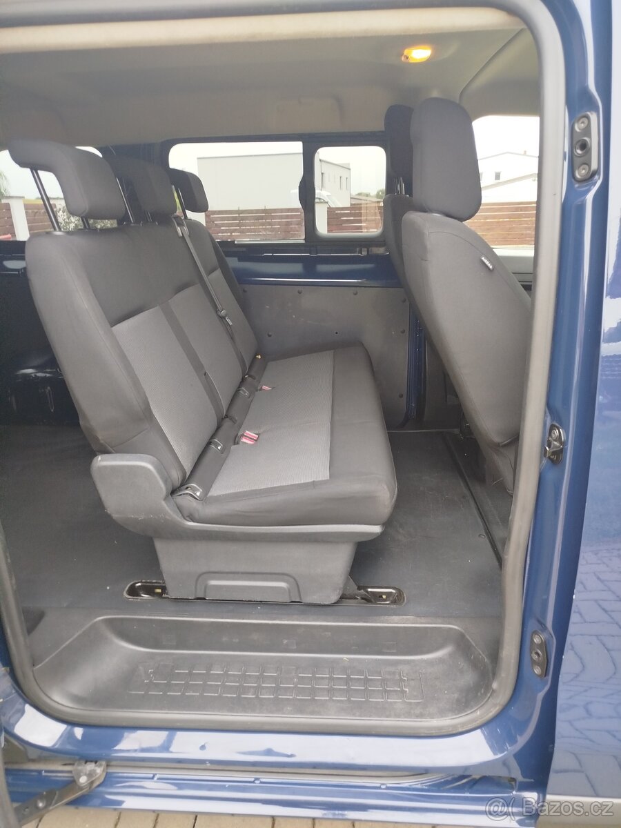 Peugeot Expert Traveller 2.0 110kw RV2018 Najeto 145 000km - 8