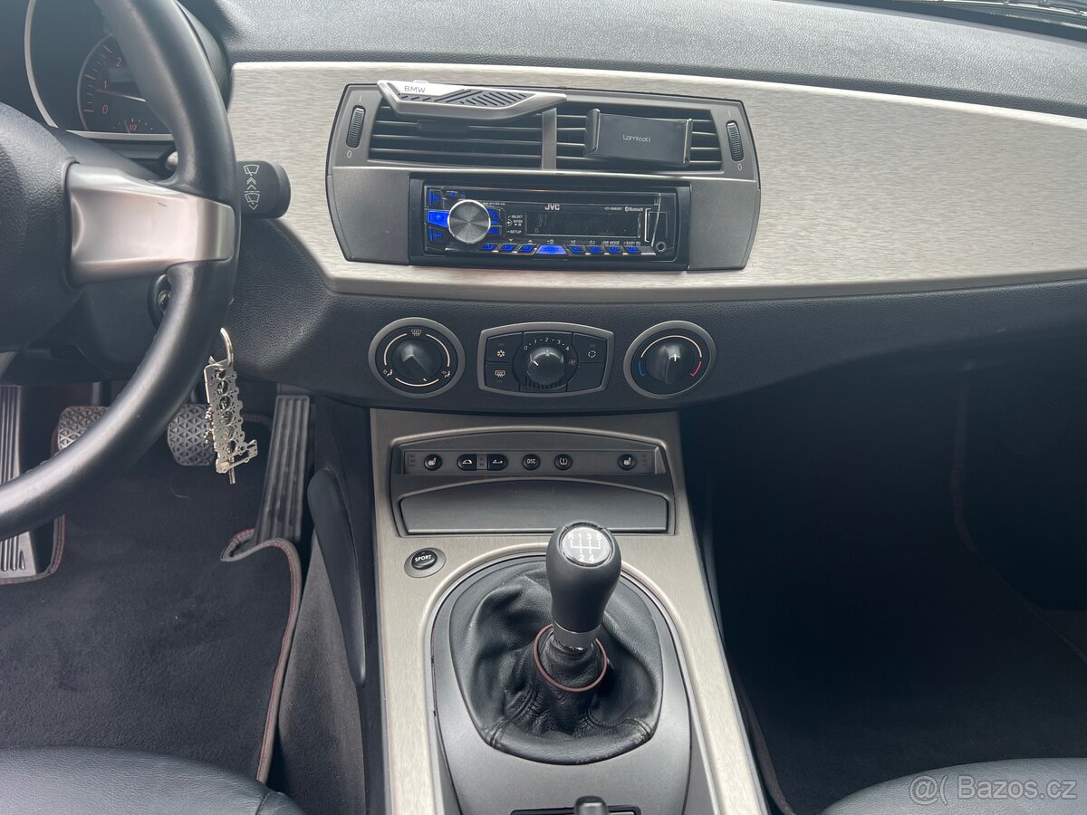 BMW Z4 2.5i - 8