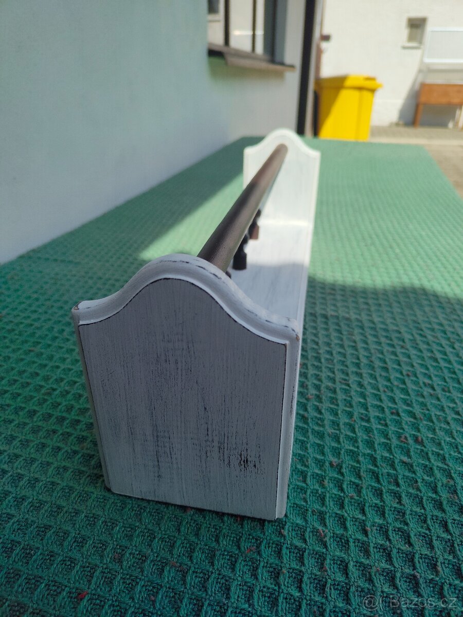 Retro vintage věšák (patina) - 8