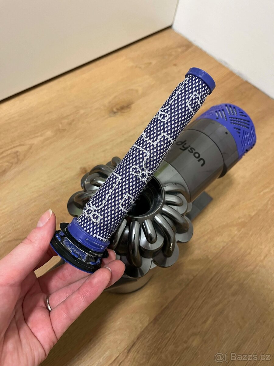 Dyson V6 - 8