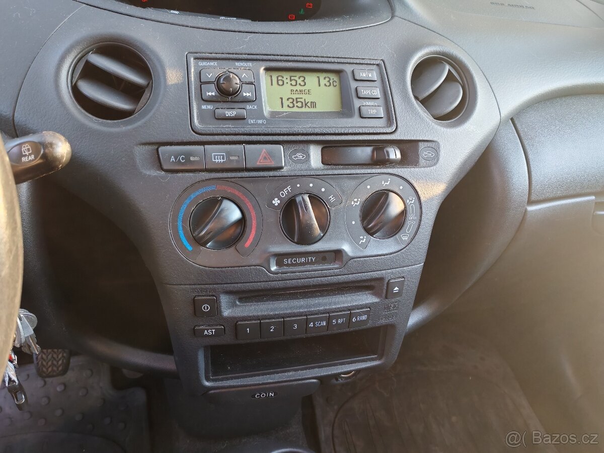 Yaris VVTi, 998 ccm - 8