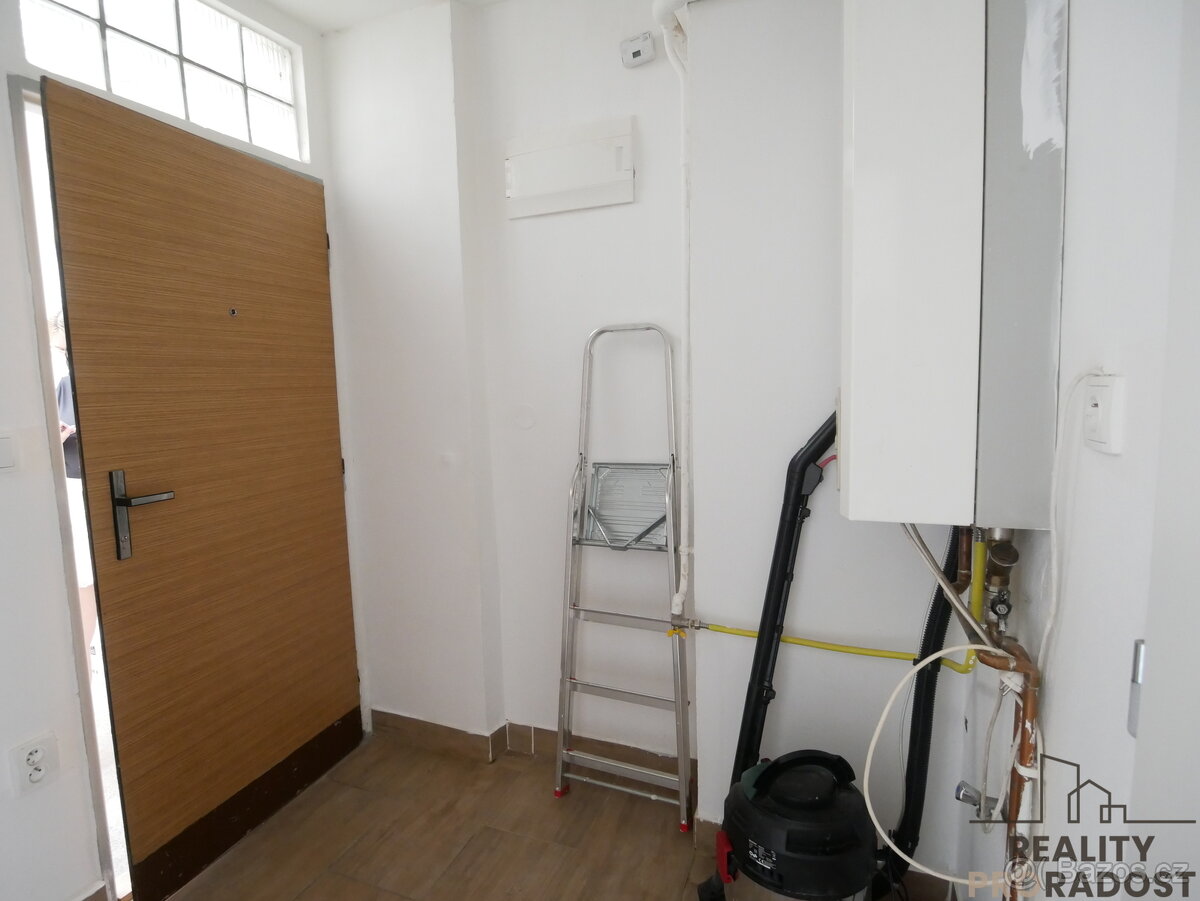 Byt k nájmu 1+kk v Hradci Králové - 8