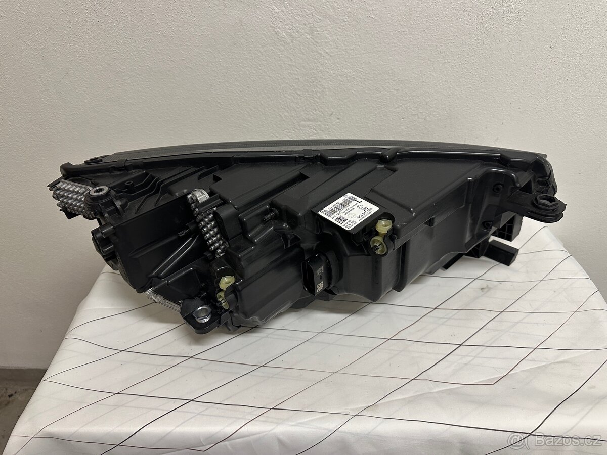 Octavia 4 lift světlo - 8