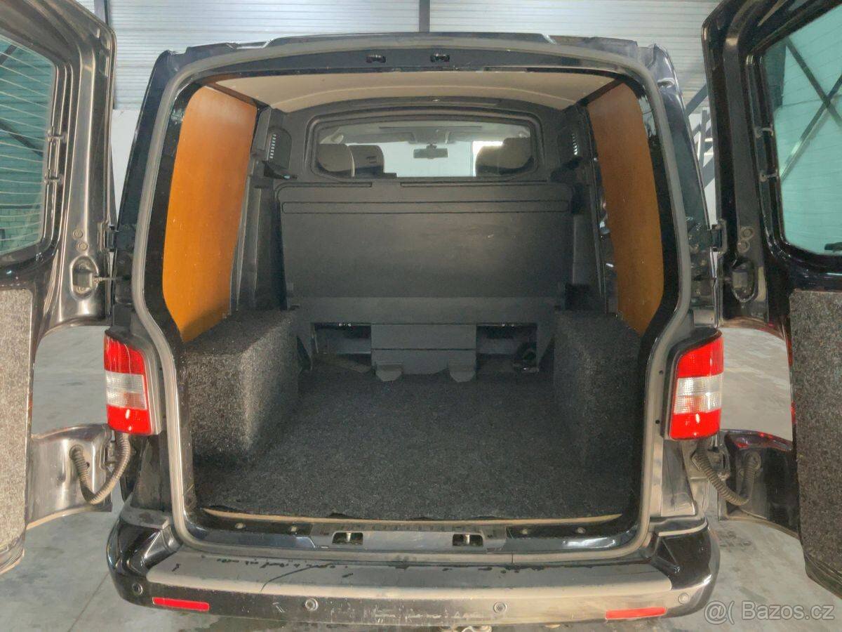 VW T5 Transporter 2.0 TDI 103kW,DSG,6.Míst,Xenon. - 8