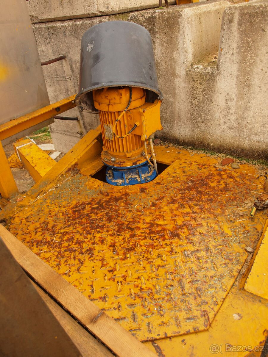 Stavební jeřáb Potain HD 10 - 8