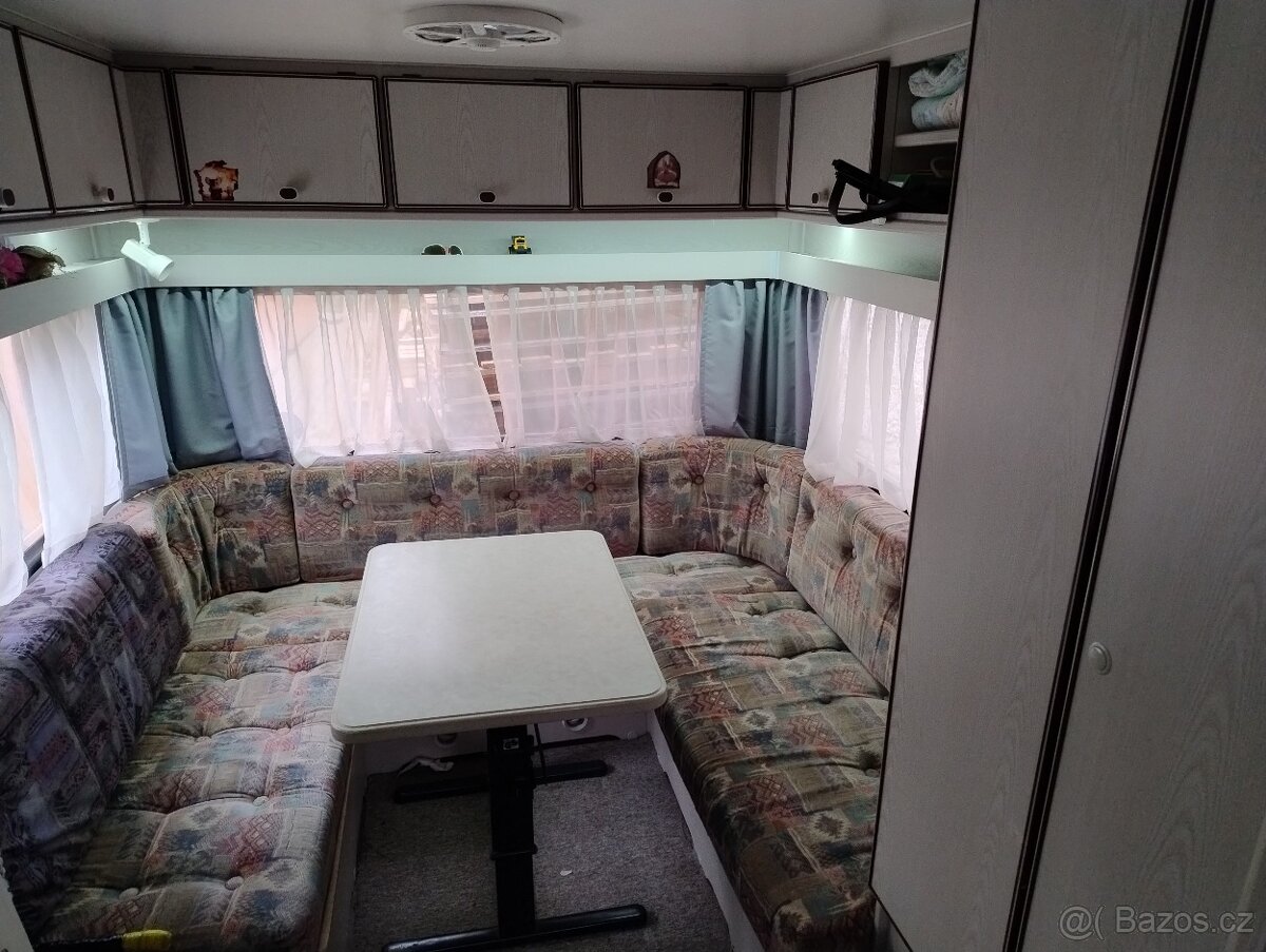 Karavan Knaus pro 5 osob - 8