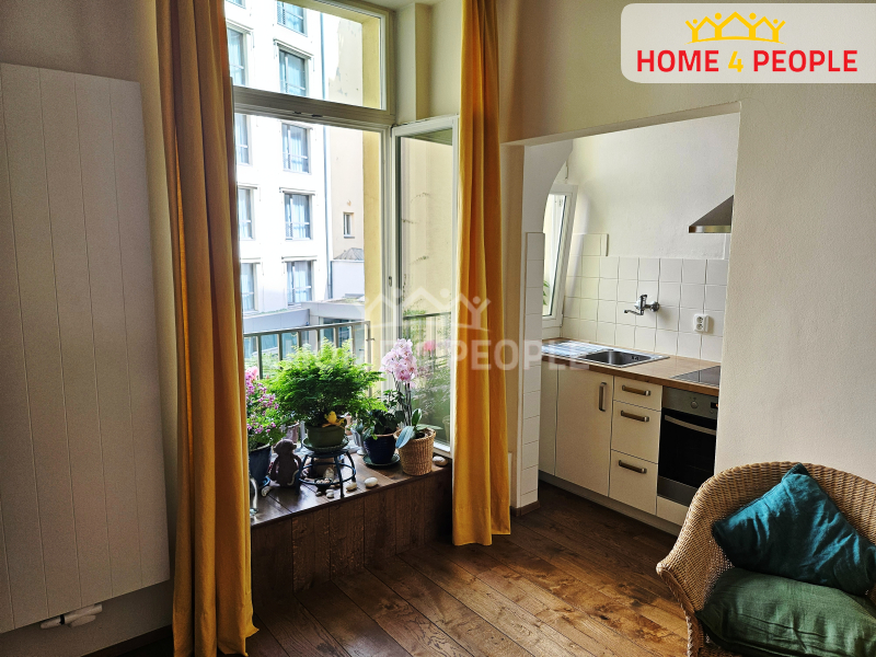 Prodej bytu 2+1, 64m², Rybná, Praha 1 - 8