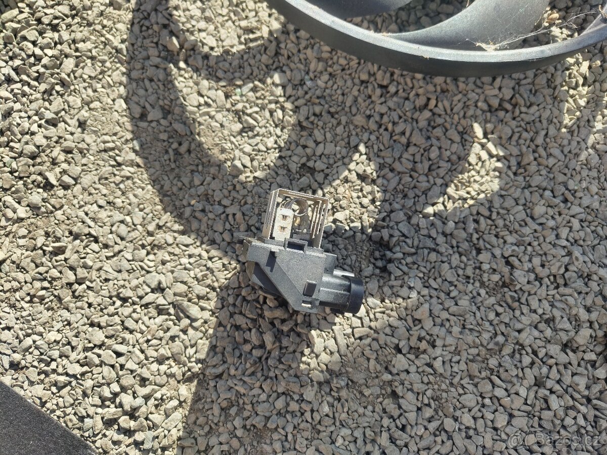 Díly Clio IV - č.2 - 8