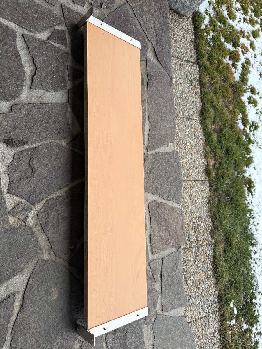 Dřevěná polička - 8