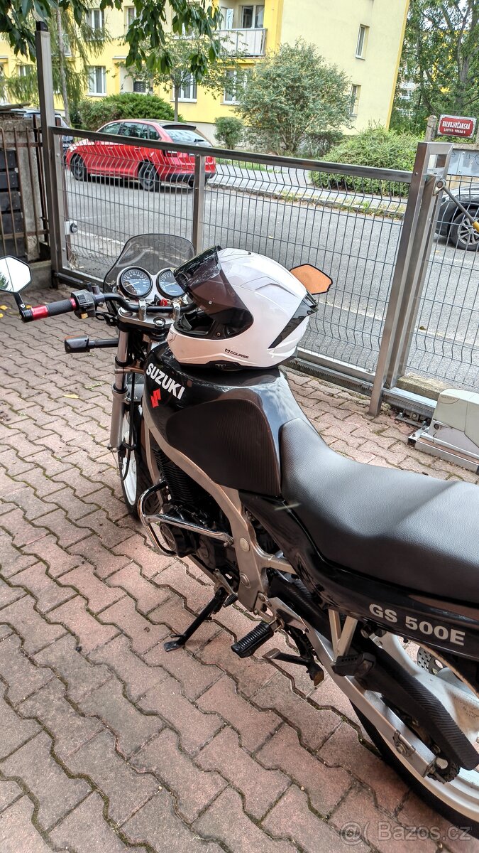 Suzuki GS 500e - 8