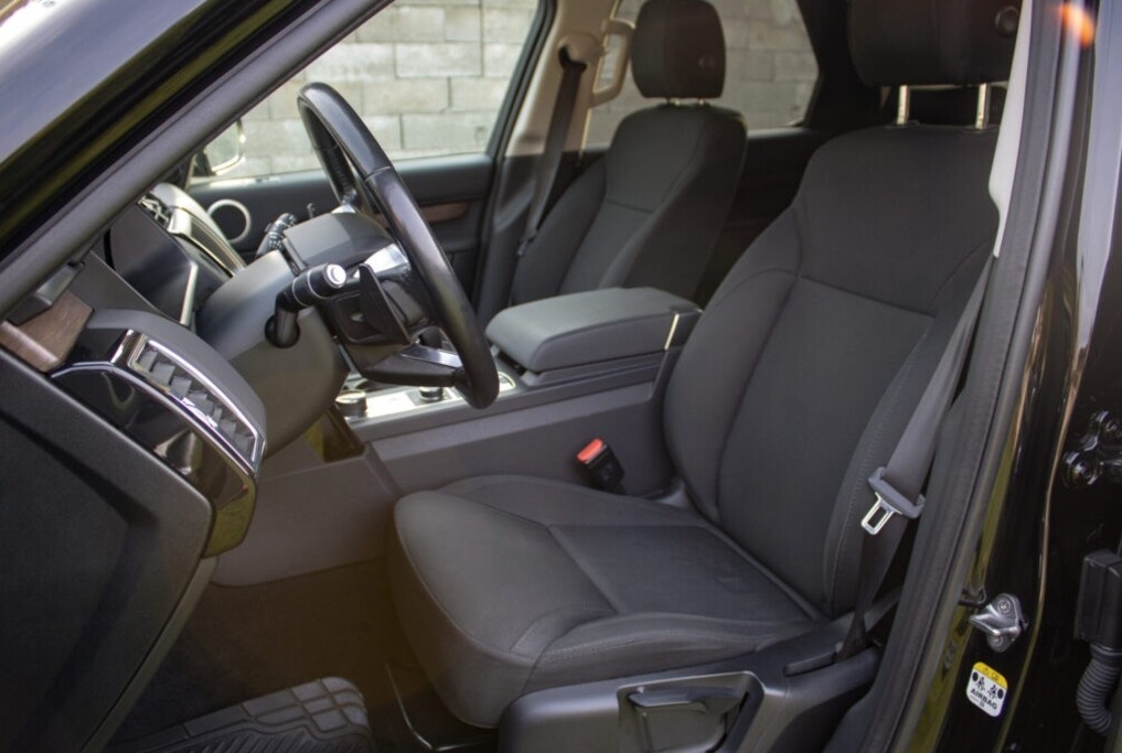 Land Rover Discovery 3.0 SDV6 SE - 8