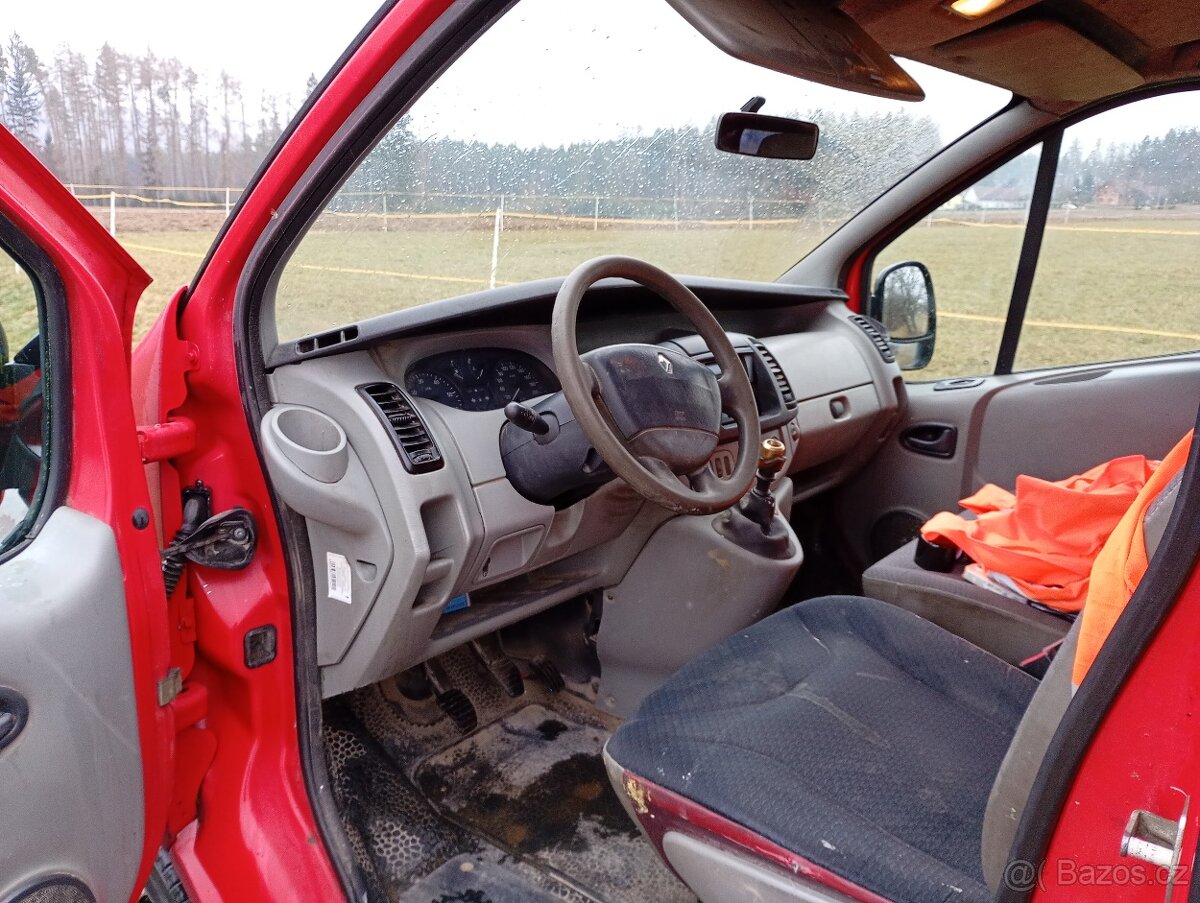 Renault Trafic 1,9 9 míst dph - 8