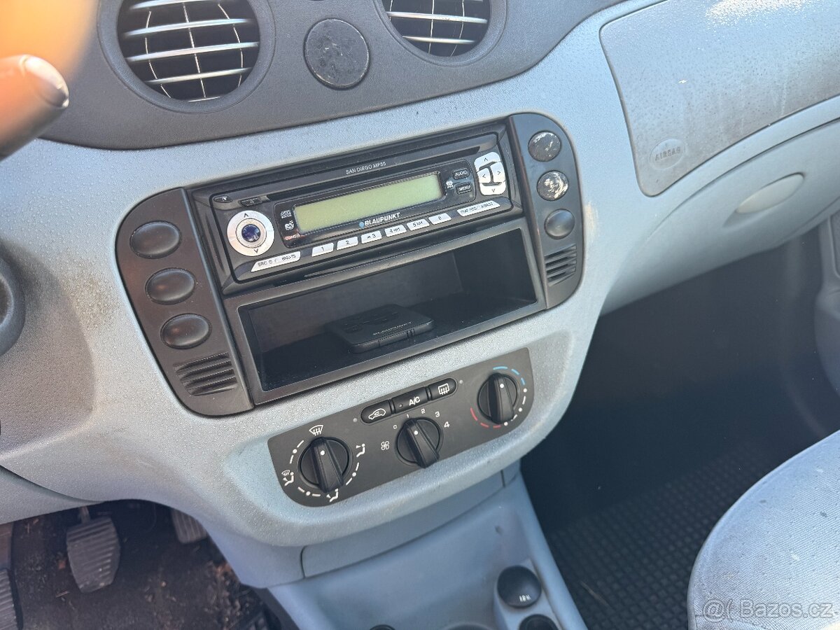 Citroen c3 1,4 HDi 2004 Klima - 8