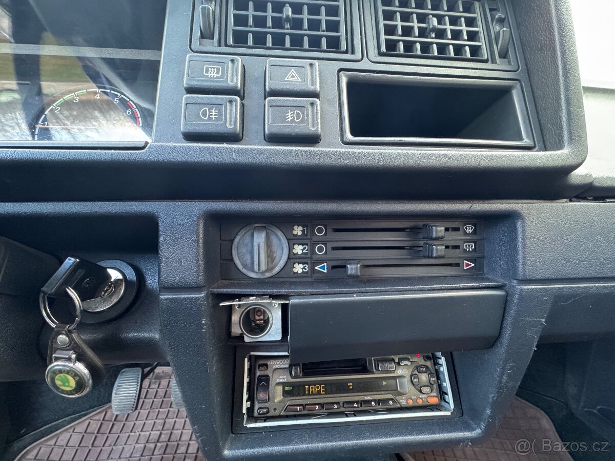 Škoda Favorit GLX - 8