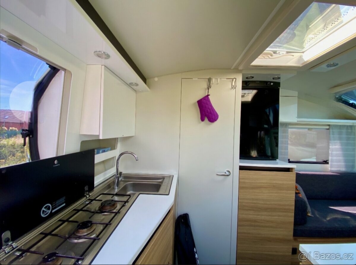 Adria Action - obytný přívěs - 8