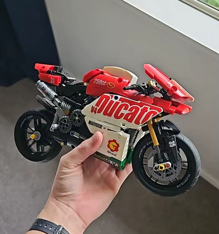 STAVEBNICE Technic Ducato V4 Motocykl - 8