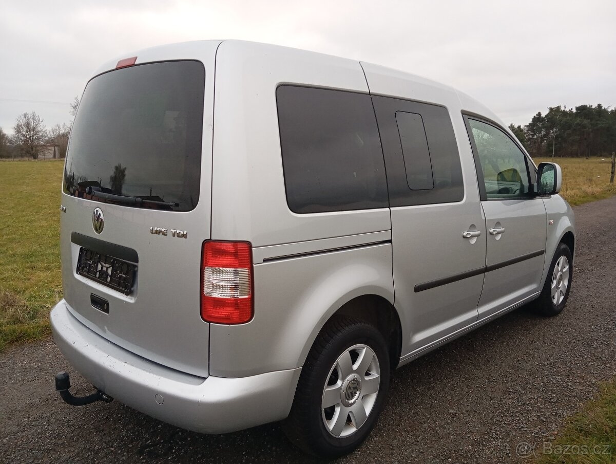 VW Caddy 1.9 Tdi 77kw Life Gewinner, 1.majitelka - 8