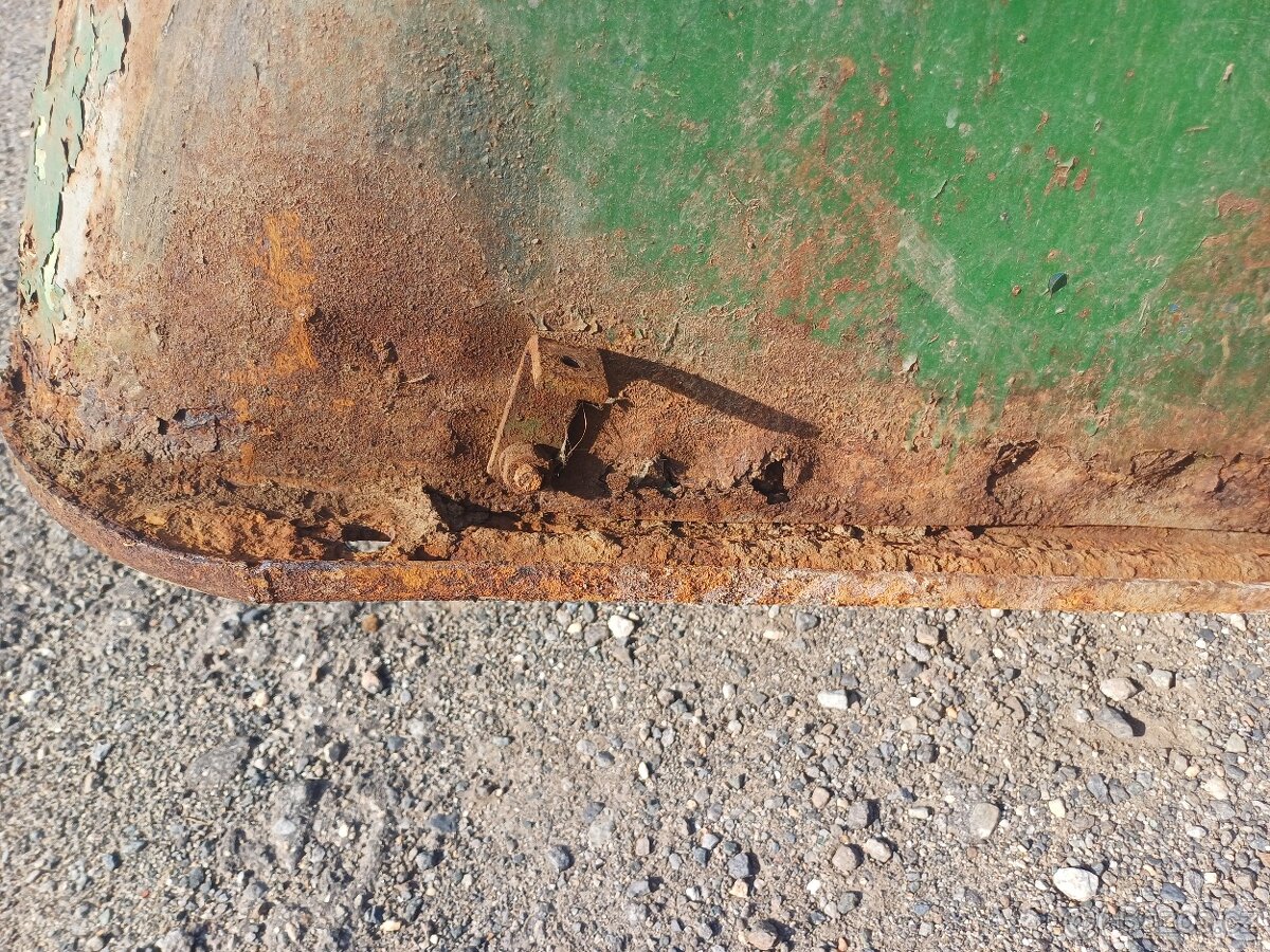 Blatníky Zetor 50 Super - 8