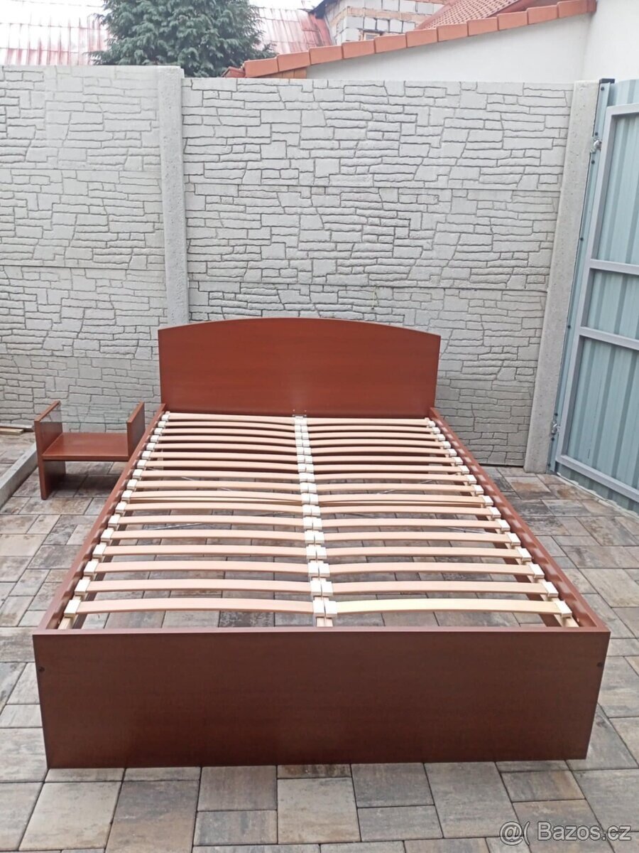 Prodám manželskou postel + Noční stolek ZDARMA - 8