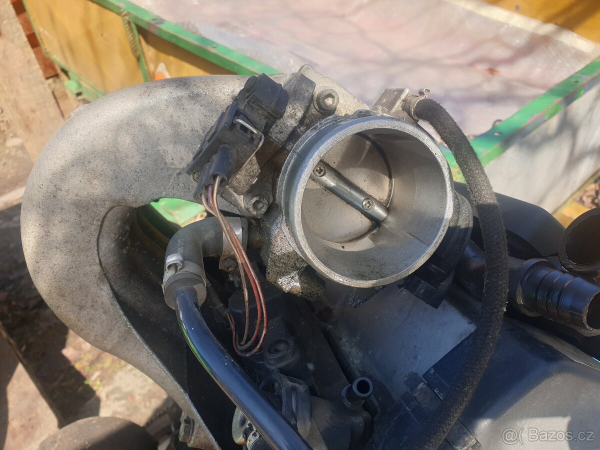 Motor VW 2.0 benzín 85kw - 8