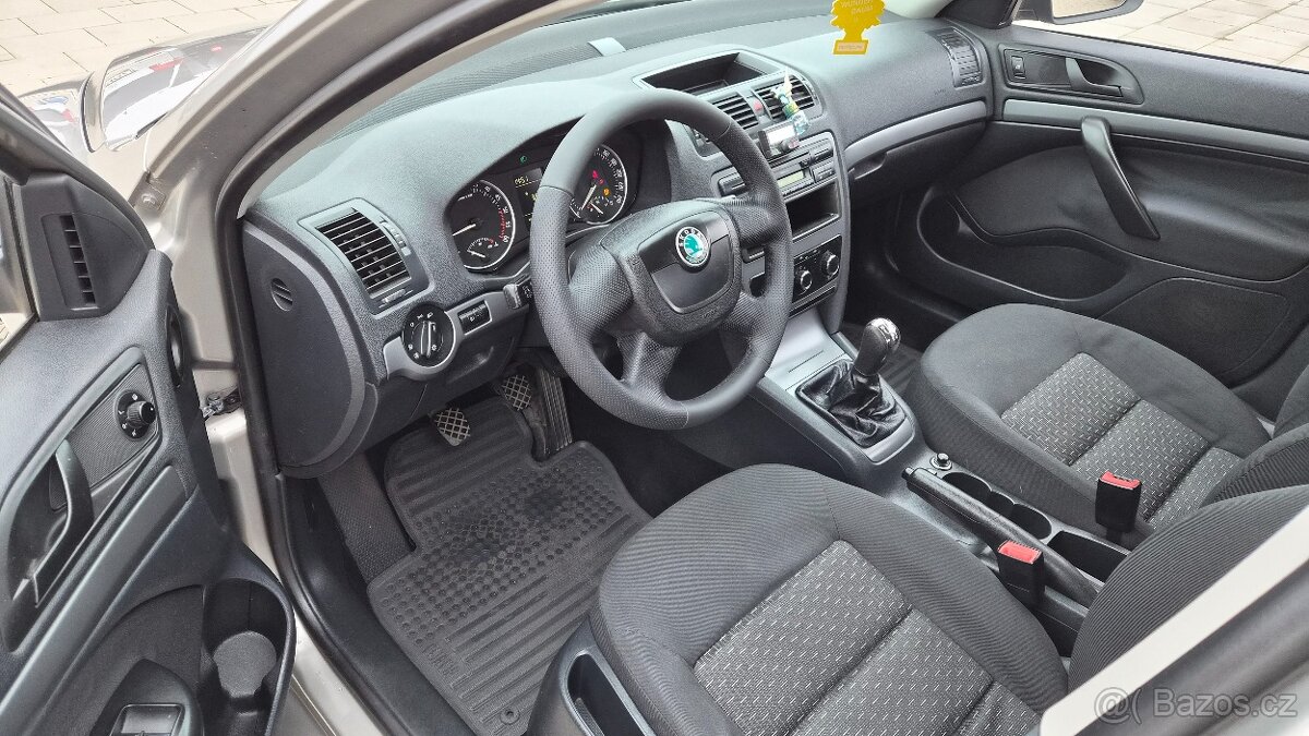 Octavia II 1,6 TDi Pěkná - pravidelný servis DPH - 8