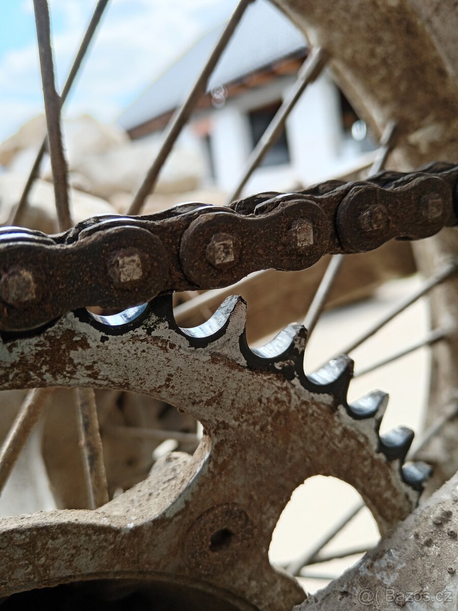 Husqvarna CR 250 - 8