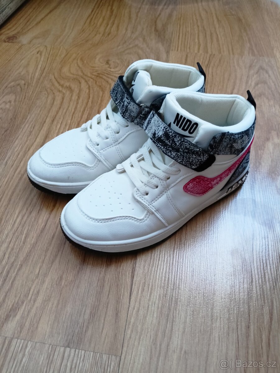 Nové dětské kotníkové tenisky, vel.34 - 8