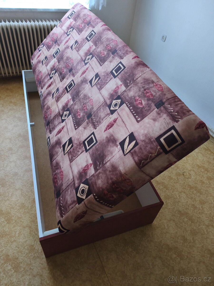 Prodám postel - válendu - 8