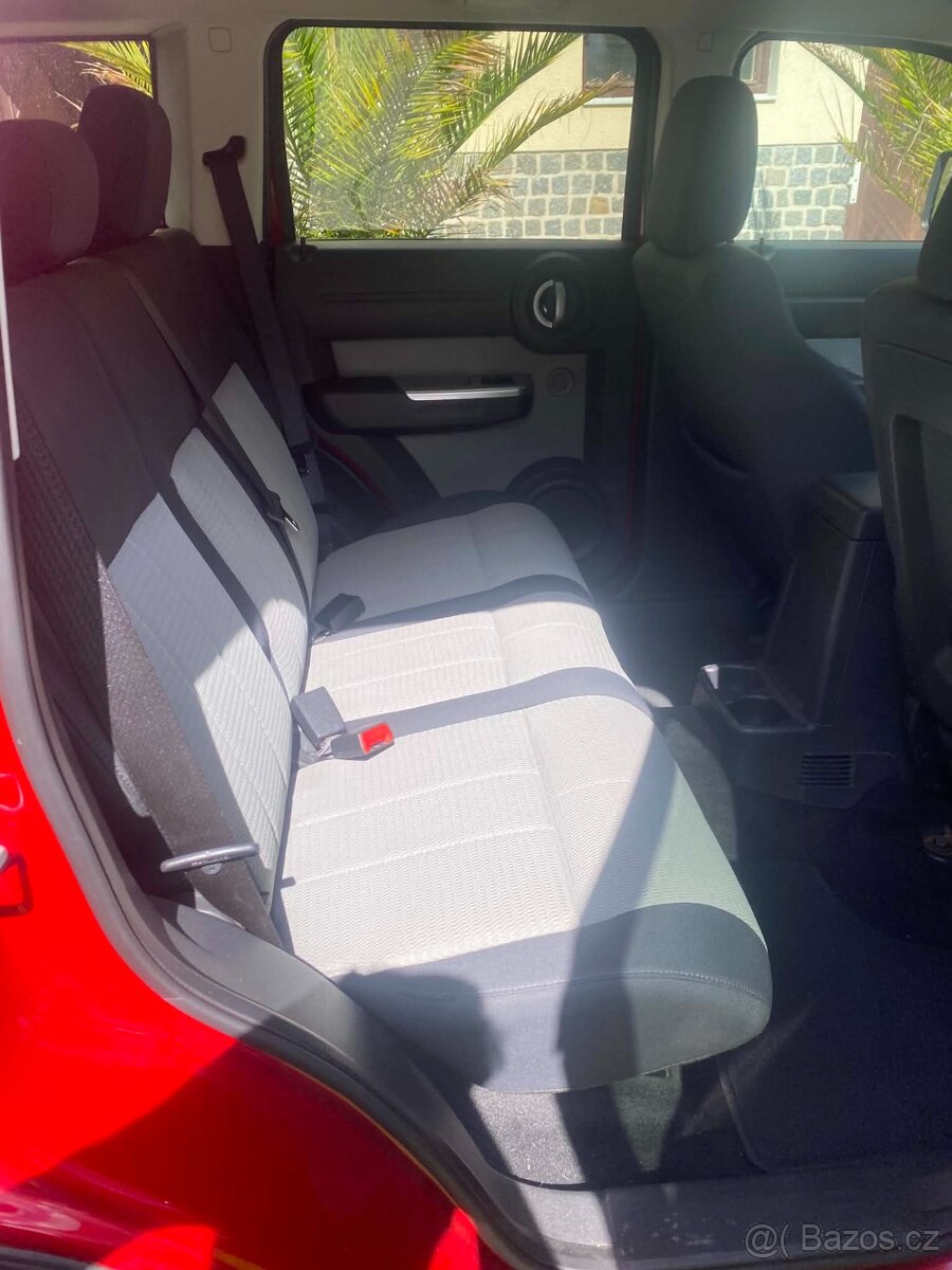 Dodge Nitro 2.8 - 8
