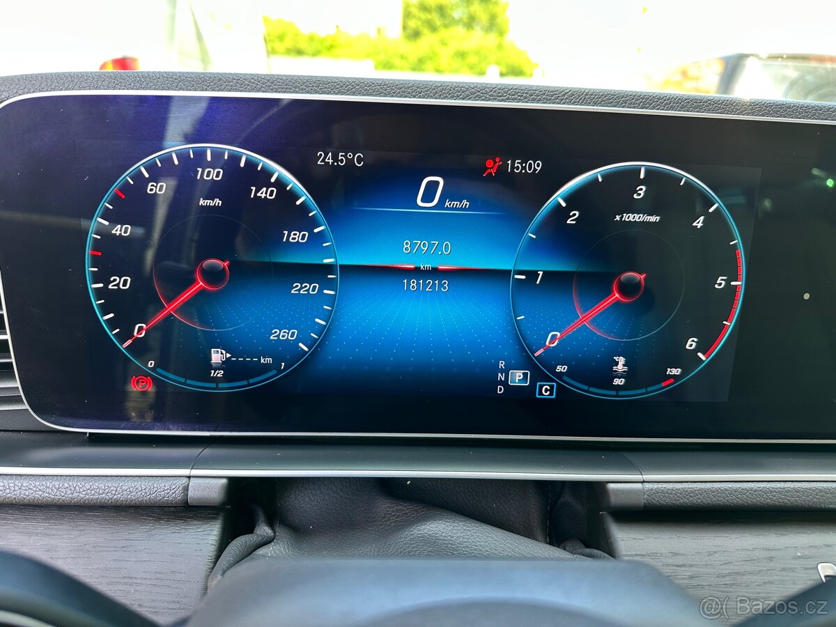 Mercedes GLE-350d 4-Matic AMG CZ Premium +, DPH Emerald - 8