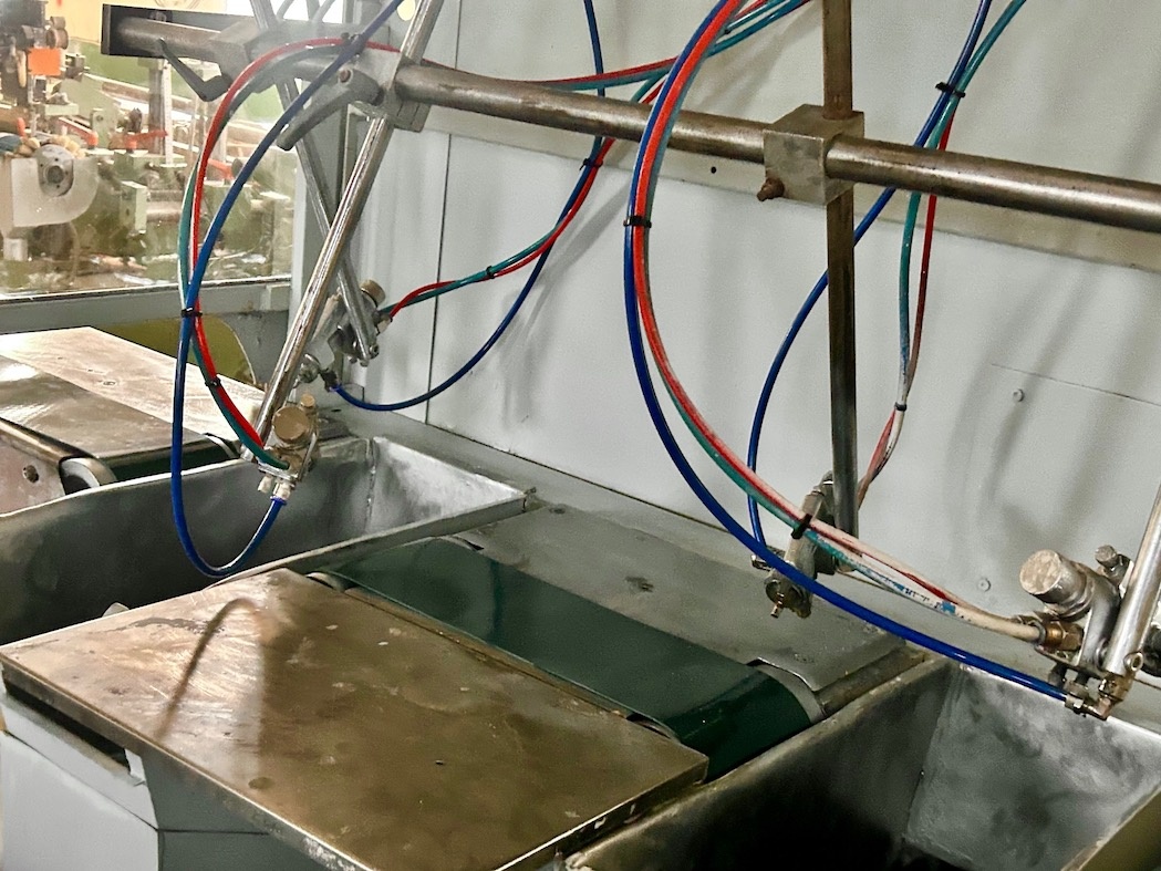 Automatický stroj na lakování pásů MAKOR CSP4 - 8