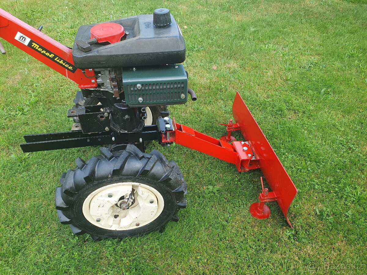 Prodám Vari Tera Honda příslušenství radlici na sníh a frézu - 8