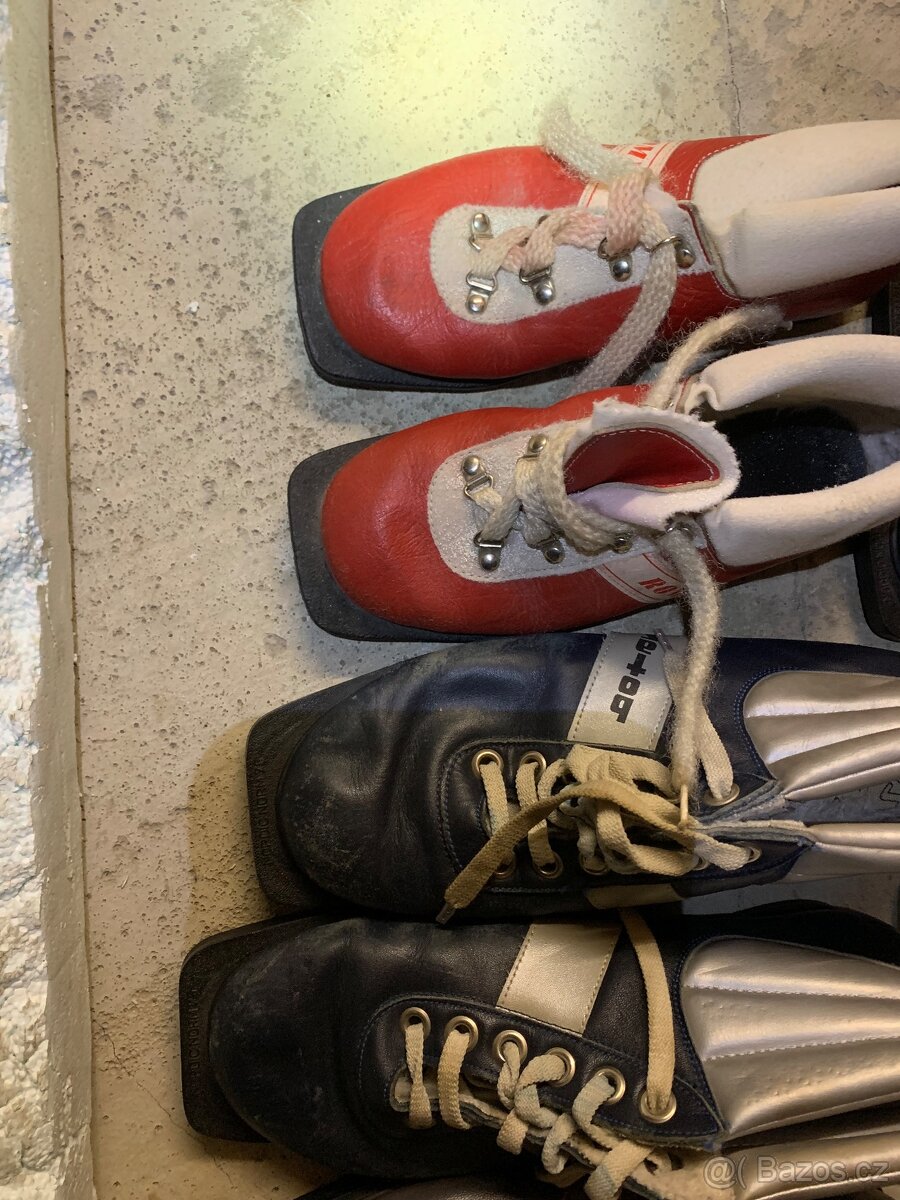 Běžky - různé délky + boty s vázáním 75 různé velikosti - 8