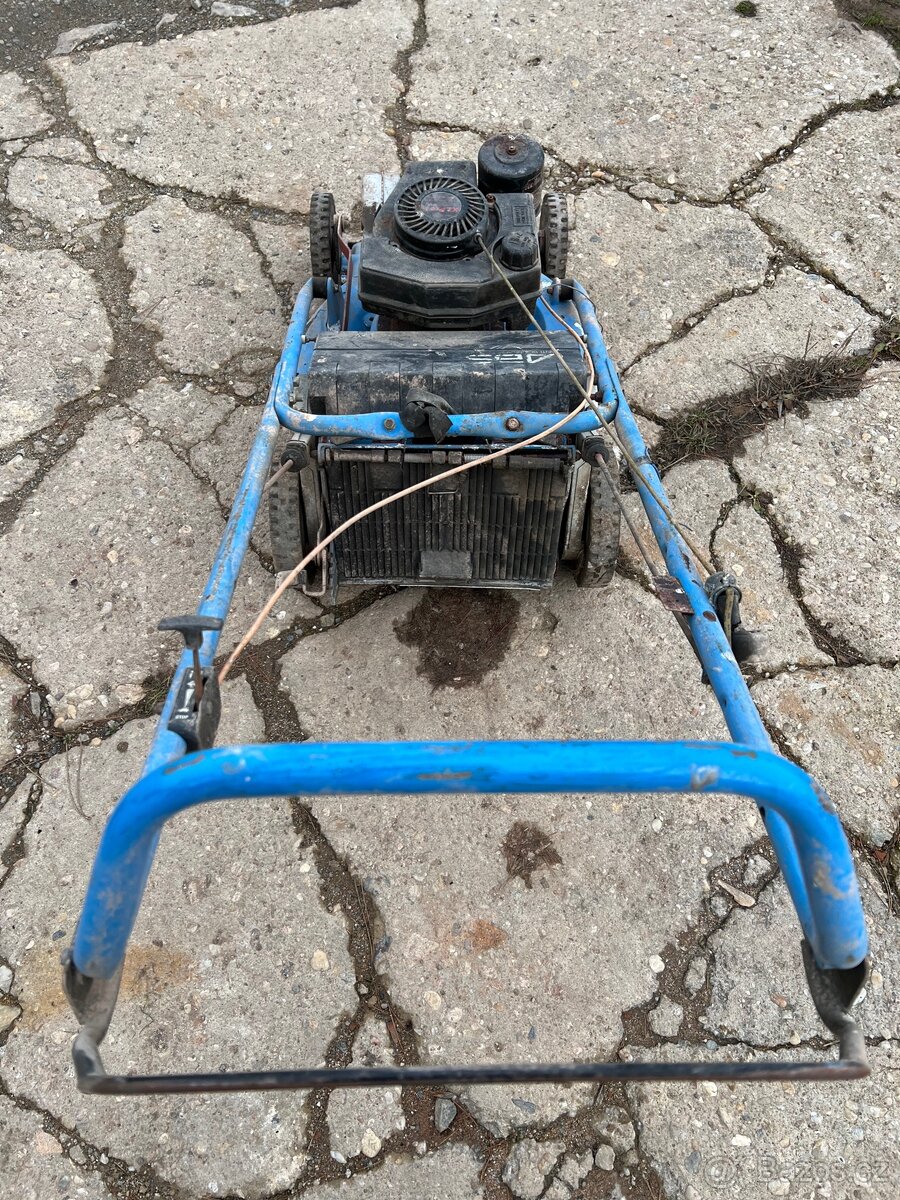 Benzinove sekacky - 8