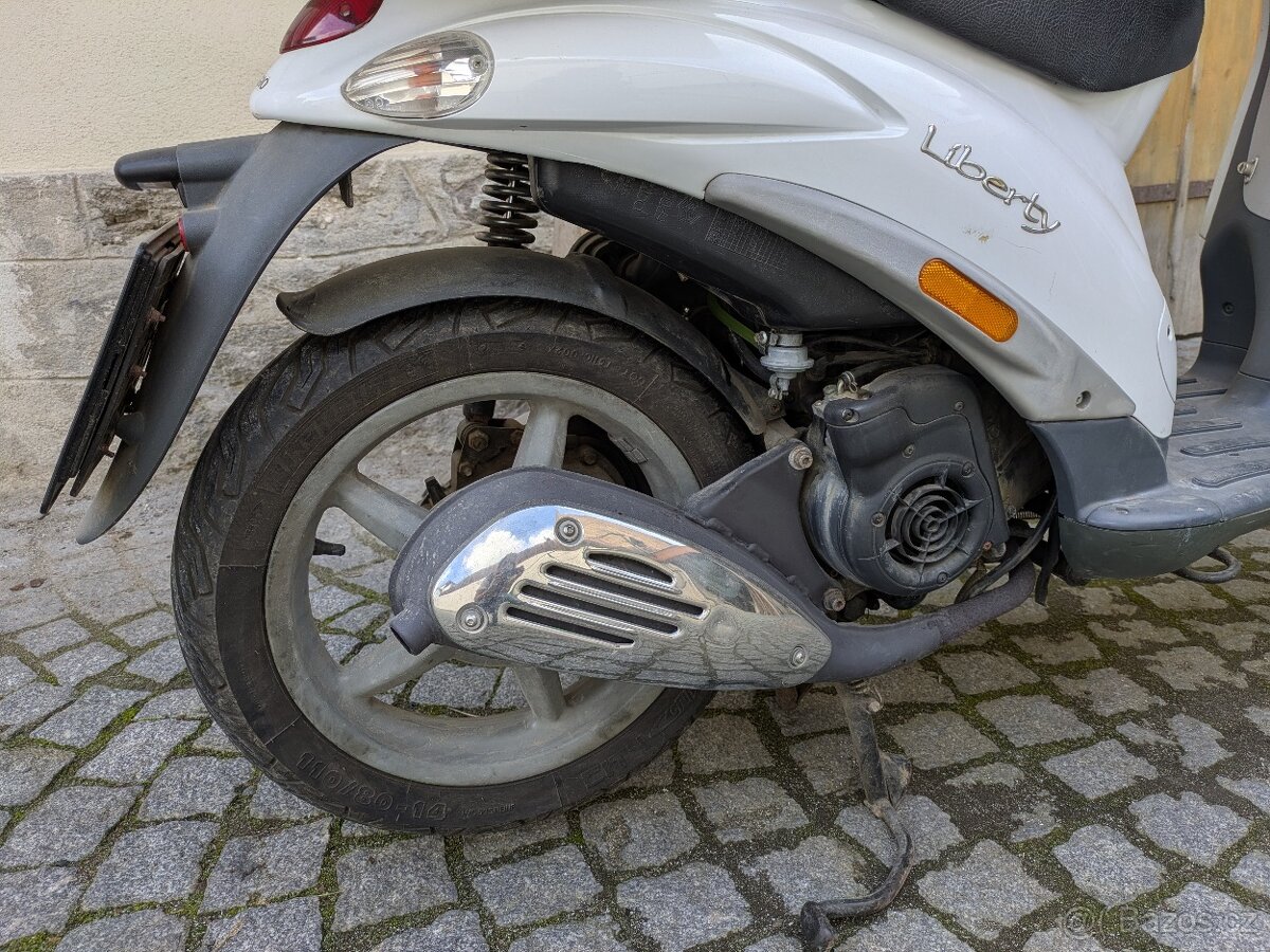 Piaggio Liberty 125 s velkým kufrem /boxem - 8