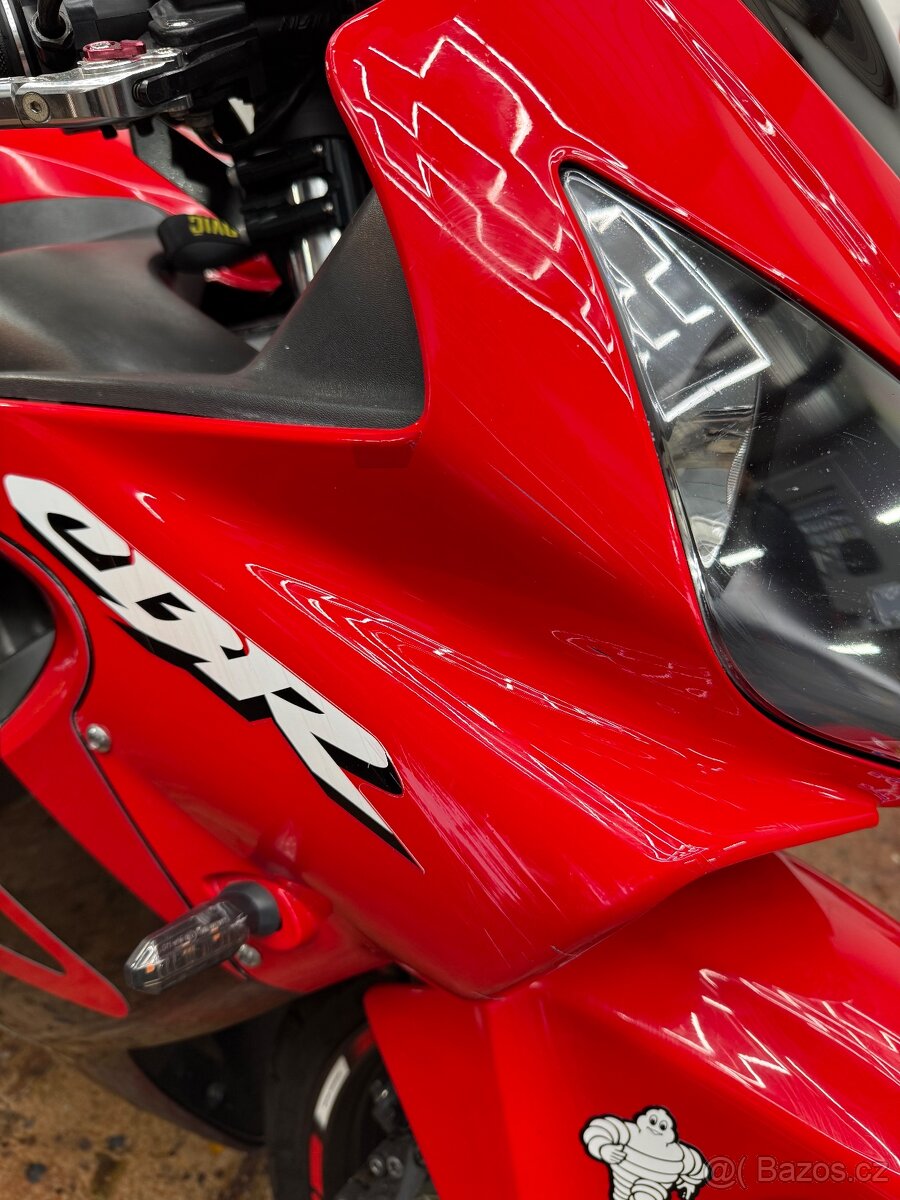Honda Cbr 600 f - 8
