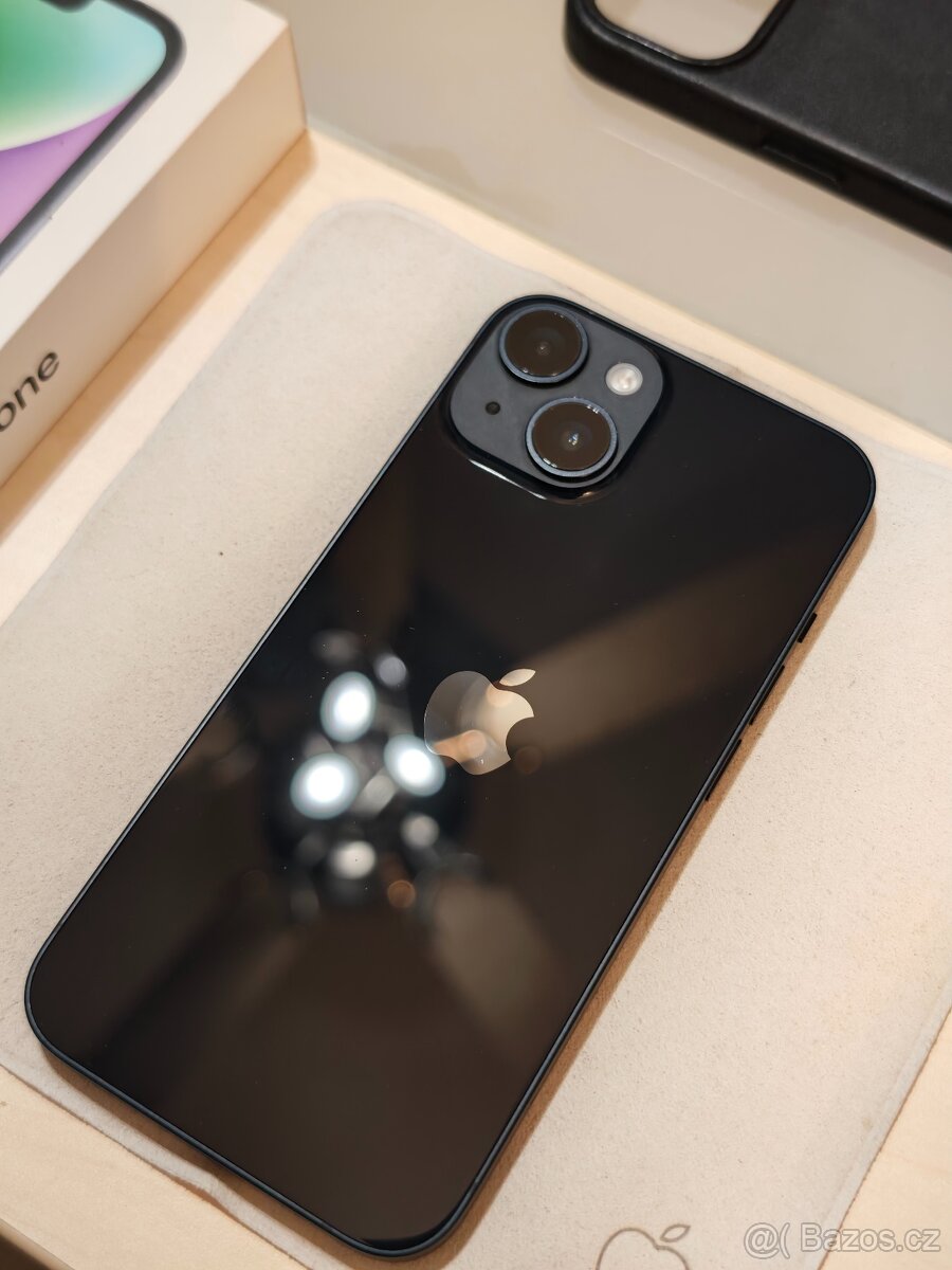 Apple iPhone 14 256 GB, černý - 8