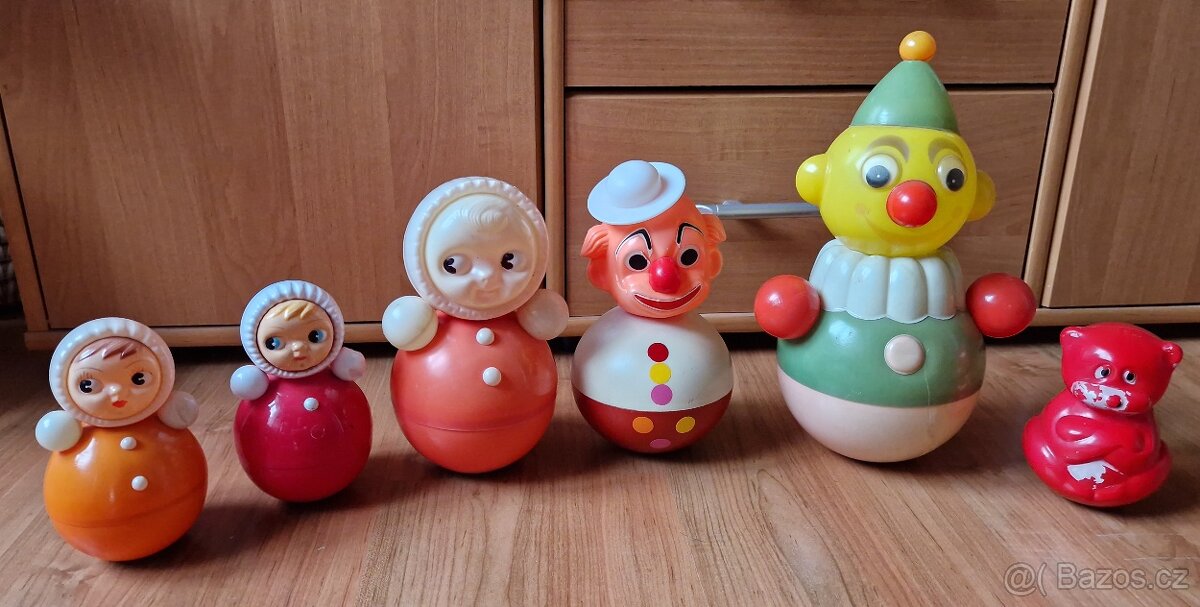 Pojďme na houby,vláček,kývací šáša,soudkové otvíráky aj. - 8