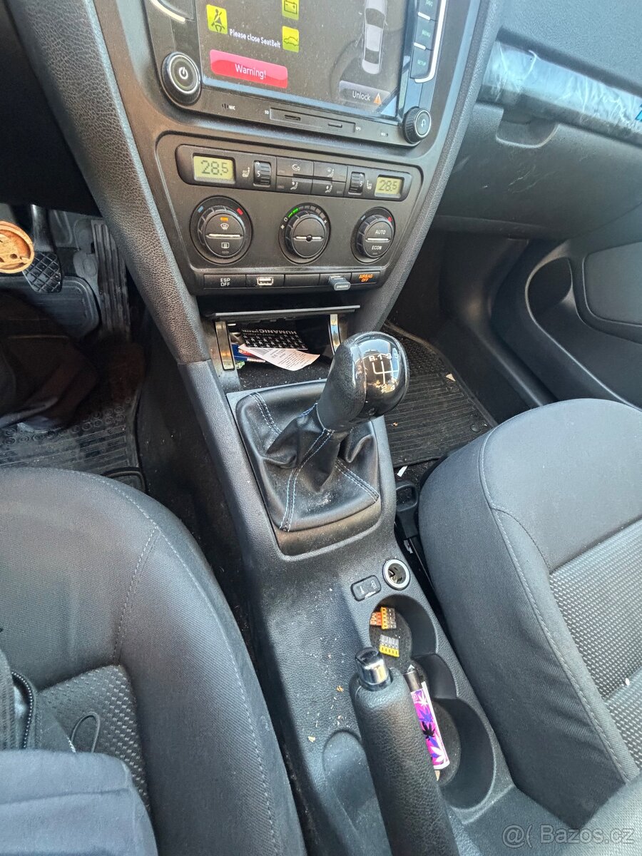 Skoda octavia 2 combi 1.9 Tdi 77kW - 8