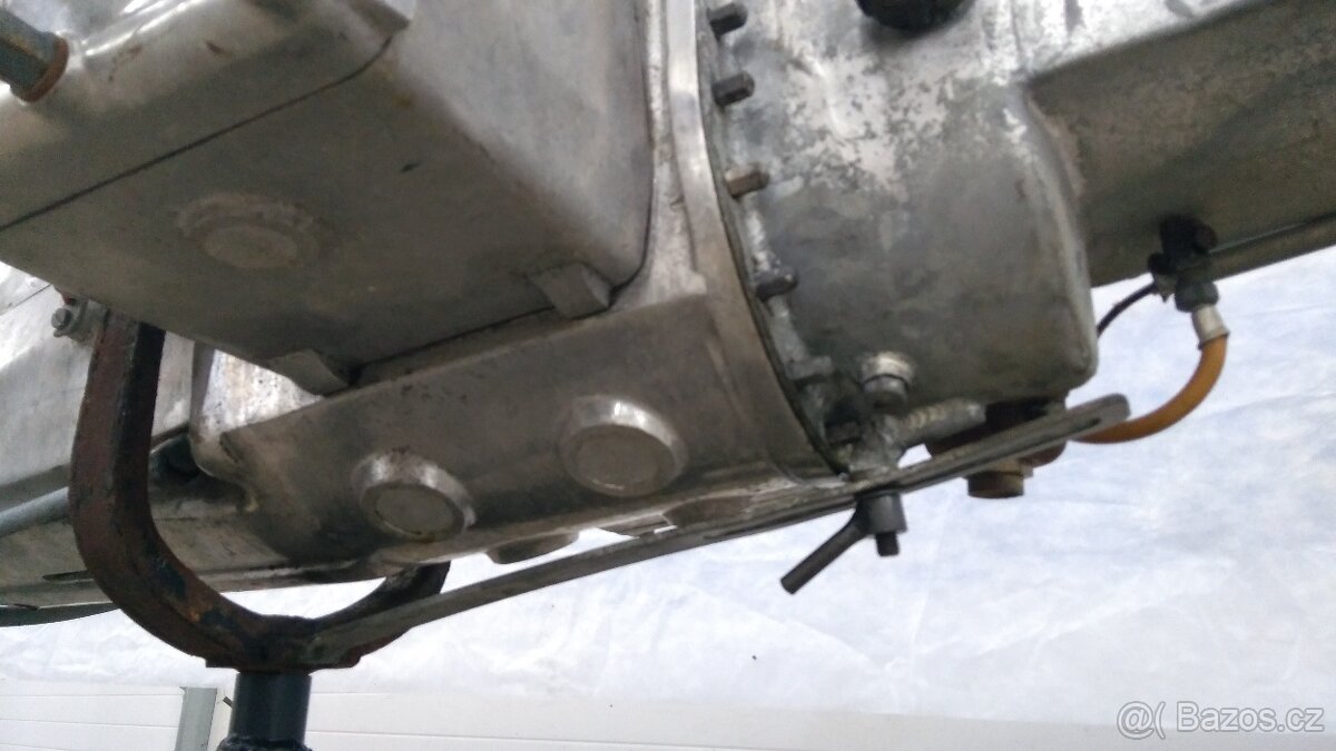 Sturmbootmotor Konacs - 8