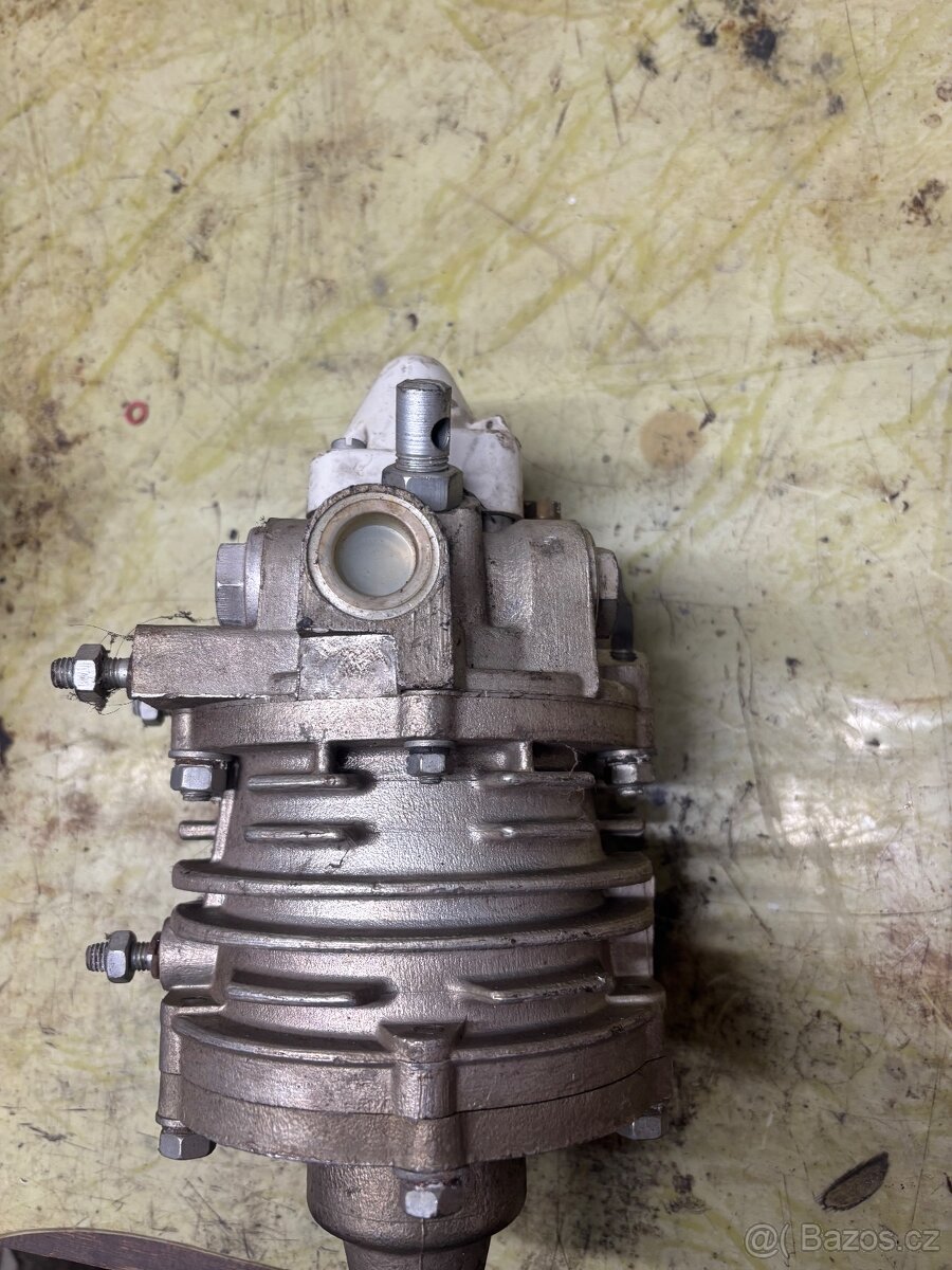 Regulátor tlaku Tatra - 8