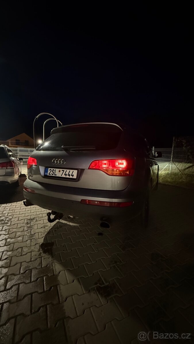 Audi q7 - 8